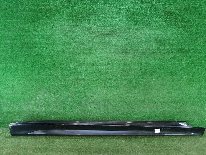 Накладка порога правая Mercedes GLE V167 (2018-н.в.) AMG