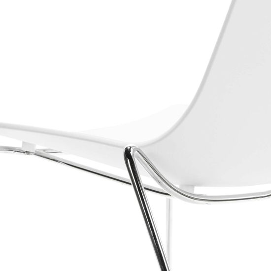 Стул Cafeteria ножки металл, сиденье белый пластик