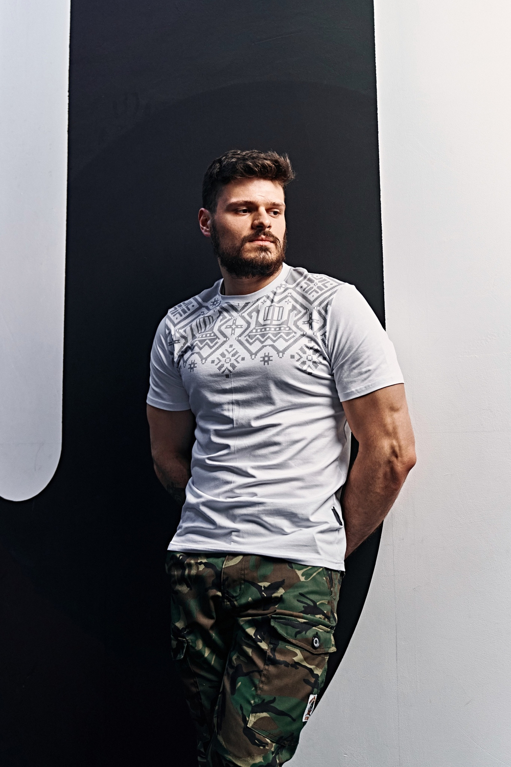 ФУТБОЛКА ВАРГГРАДЪ МУЖСКАЯ СВЕТЛО-СЕРАЯ "НА РАСПУТЬЕ"