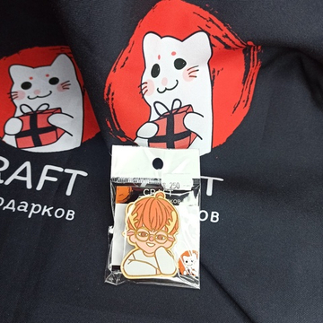 Деревянный пин BTS