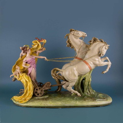 Винтаж: Фарфоровая мануфактура Capodimonte «Афродита в колеснице»
