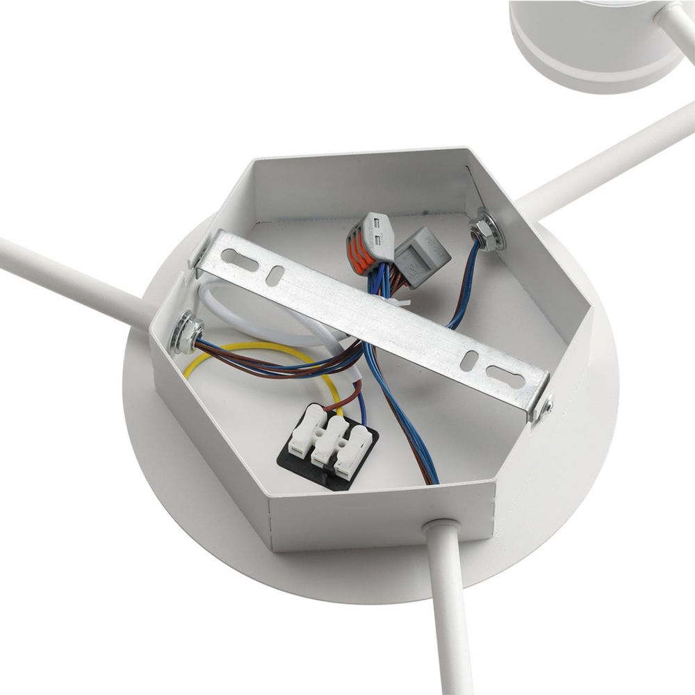 8235/9C COMFI LN26 242 белый металл Люстра потолочная LED GX53 9*12W 220V GARETA