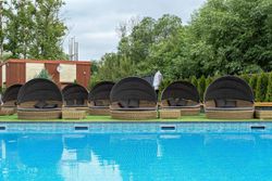 "Стильяно" плетеная кровать круглая, цвет соломенный