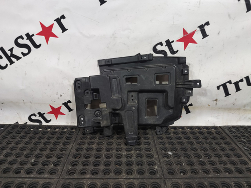 Кронштейн крепления торпедо