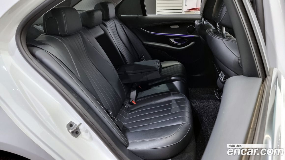 Mercedes-Benz E-Class W213 E220d 4MATIC Exclusive (03.2020)