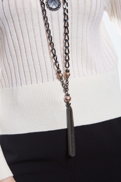 УДЛИНЕННОЕ КОЛЬЕ