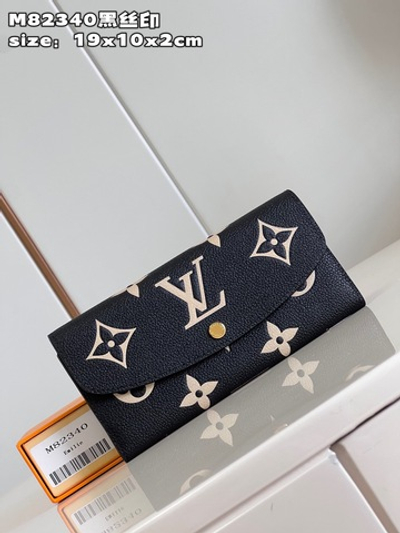 Louis Vuitton Emilie Wallet