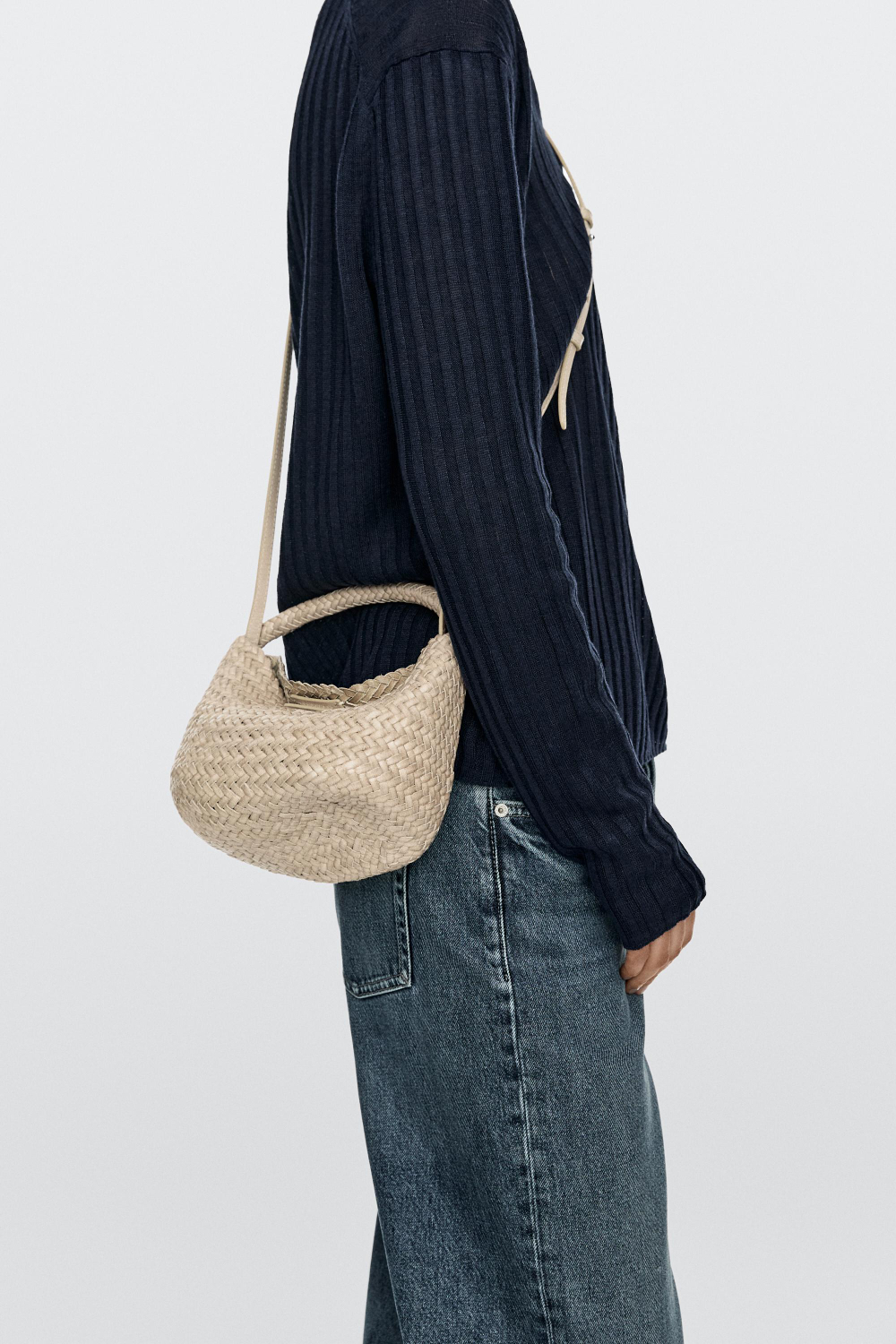 Massimo Dutti Мини-сумока из плетеной кожи наппа, кремовый