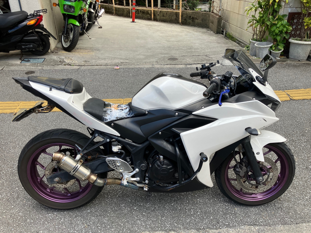 Yamaha YZF-R25 , 2015