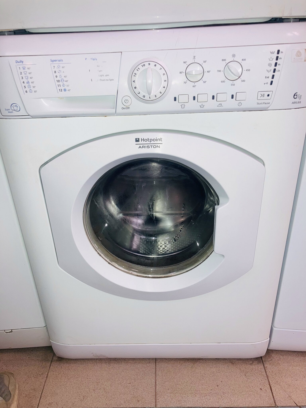 Стиральная Машина Hotpoint-Ariston ARXL 88 б/у