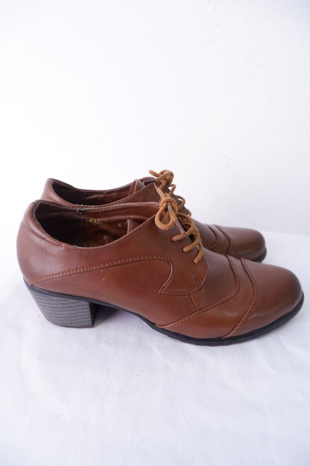 Ботинки весенние 40 размер