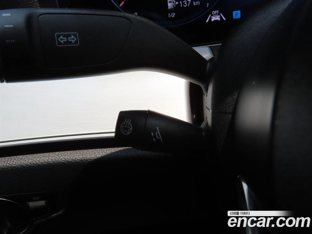 Mercedes-Benz E-Class W213 E250 Avangarde (04.2021)