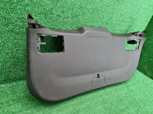 Обшивка крышки багажника Faw Bestune T77 (18-нв)