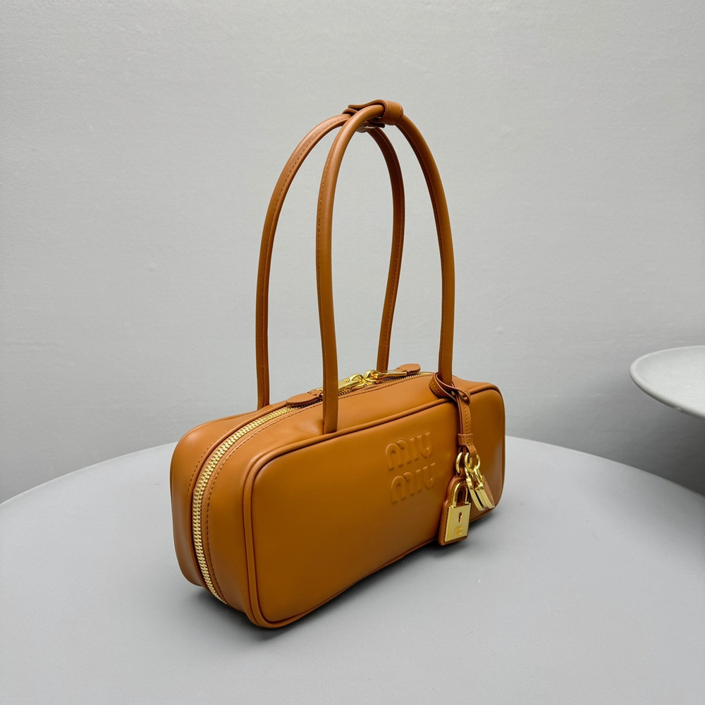 Miu Miu Beau Small Bag 28 cm