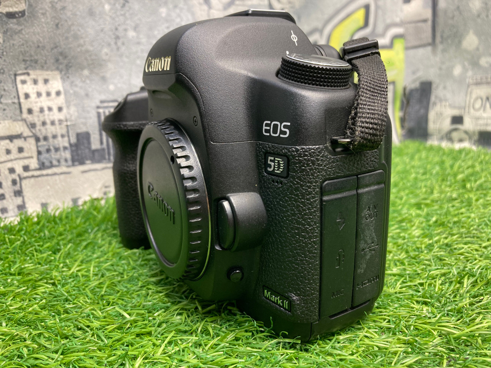 Canon EOS 5D Mark II 32.400 кадров