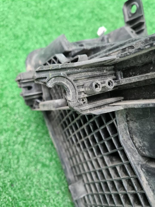 Битая Фара правая BMW X5 F15 (15-18) Adaptive LED