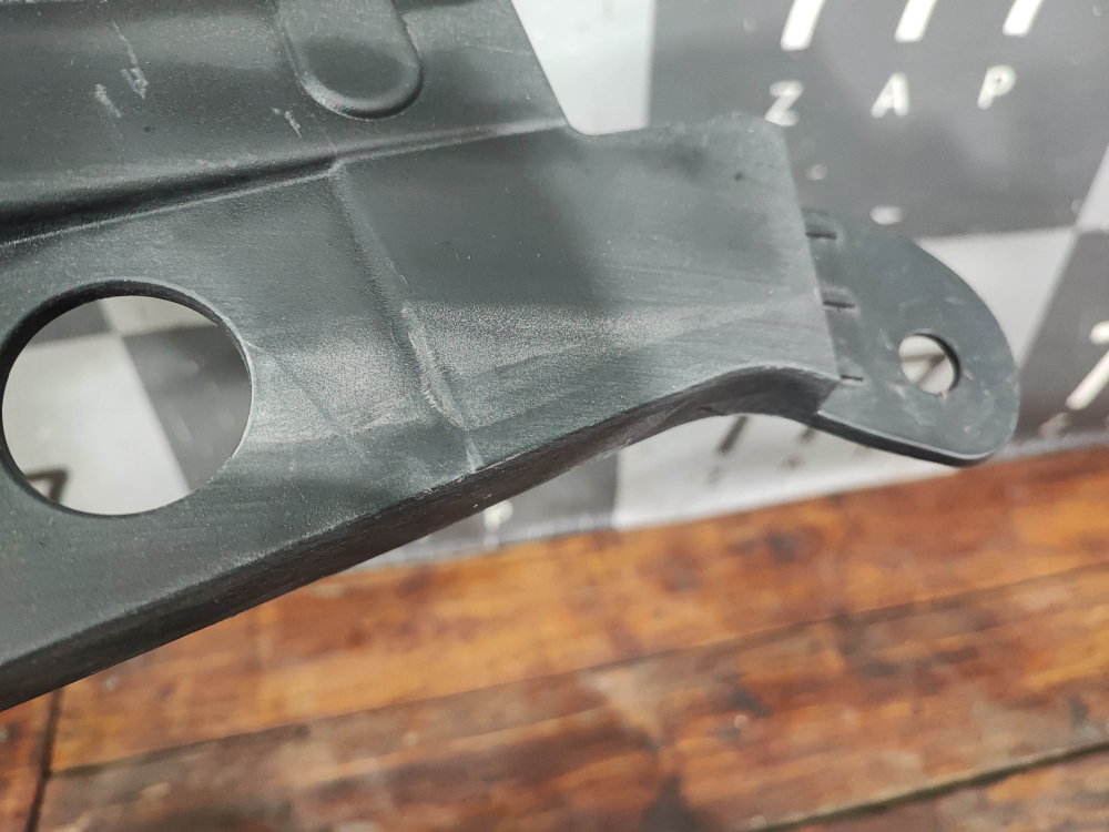 Пыльник крыла левого подкапотный Haval M6 2 21-нв Б/У Оригинал 8403510XKZ0YA