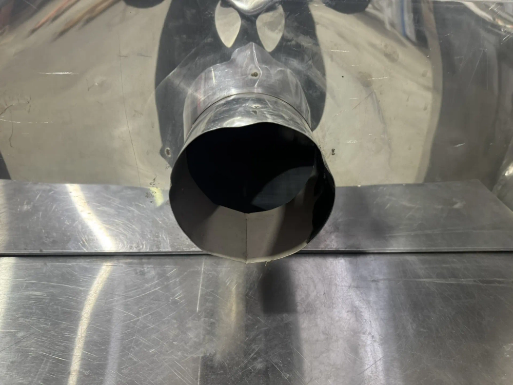 Вытяжной зонт 900х800х350