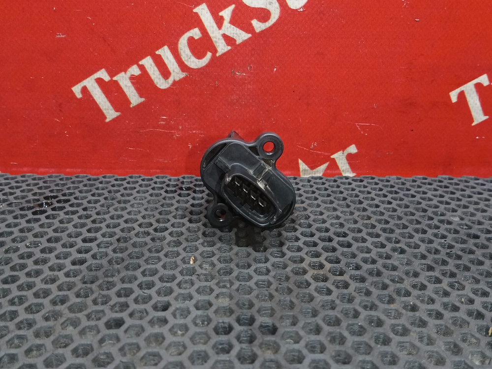 Датчик массового расхода воздуха 2021г.