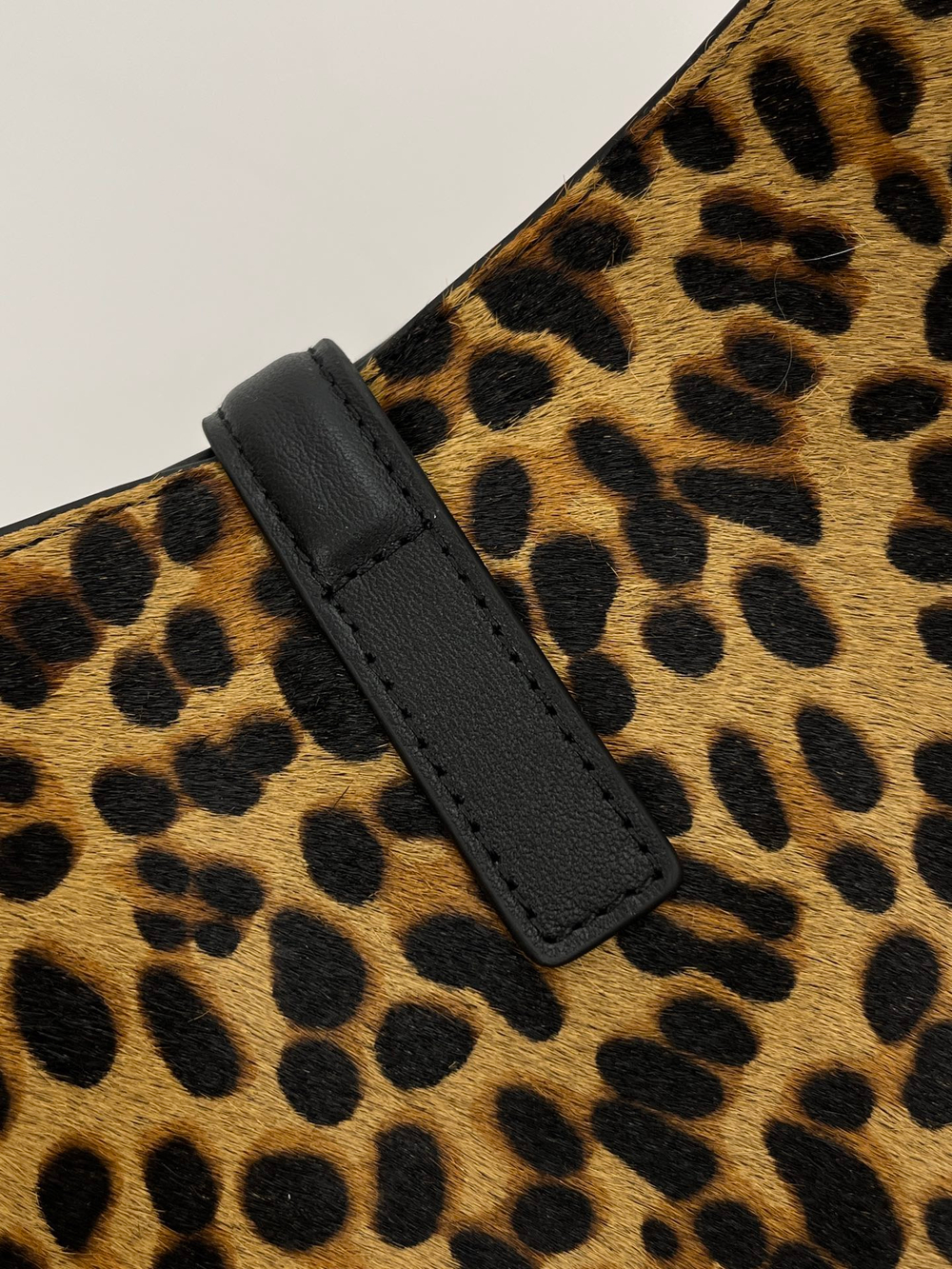 LE 5 À 7 SUPPLE MEDIUM IN PONY