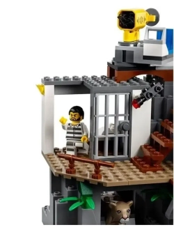 Конструктор Сити Полицейский участок в горах 678 дет 82313