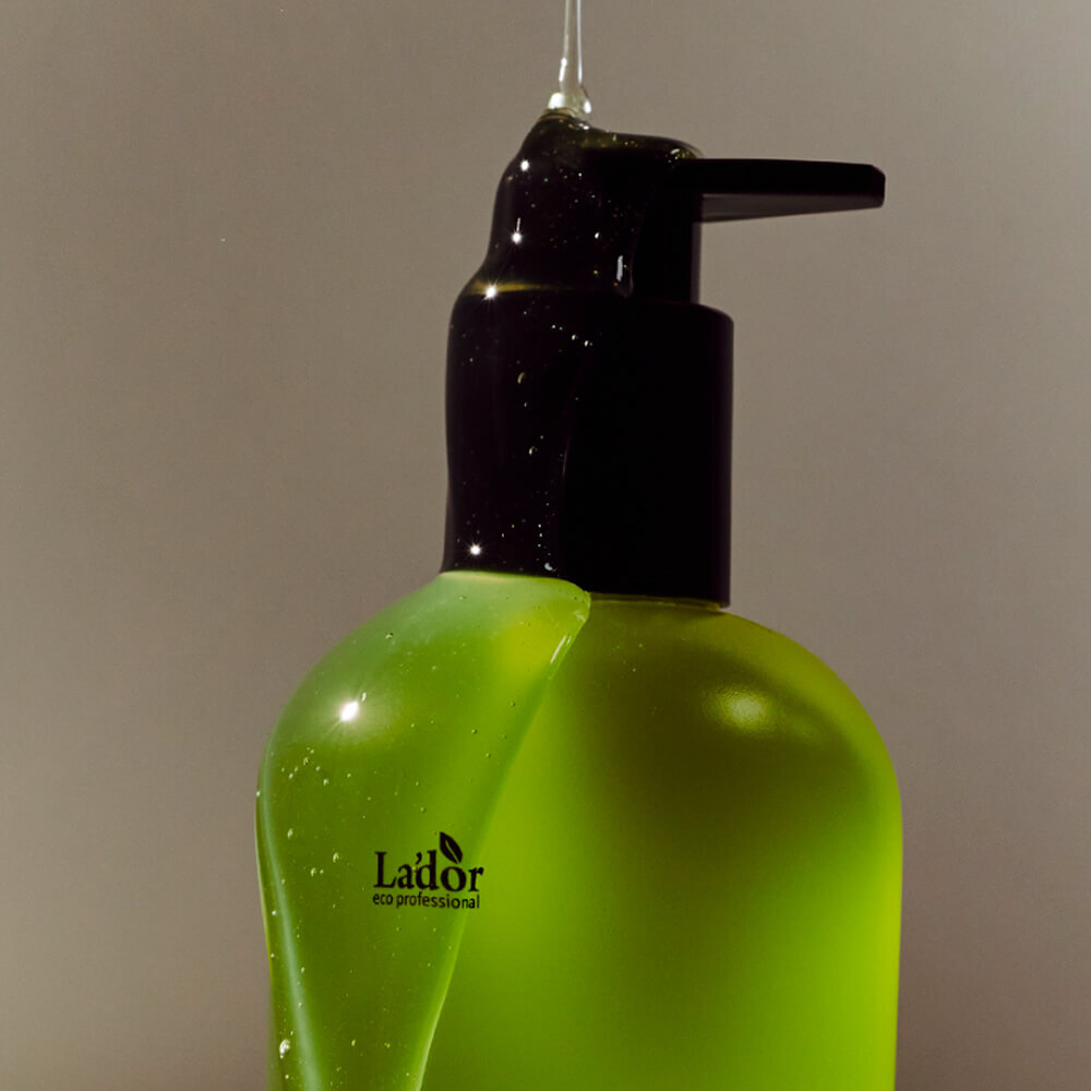 Парфюмированный шампунь для волос с кератином Lador Keratin LPP Shampoo Movet
