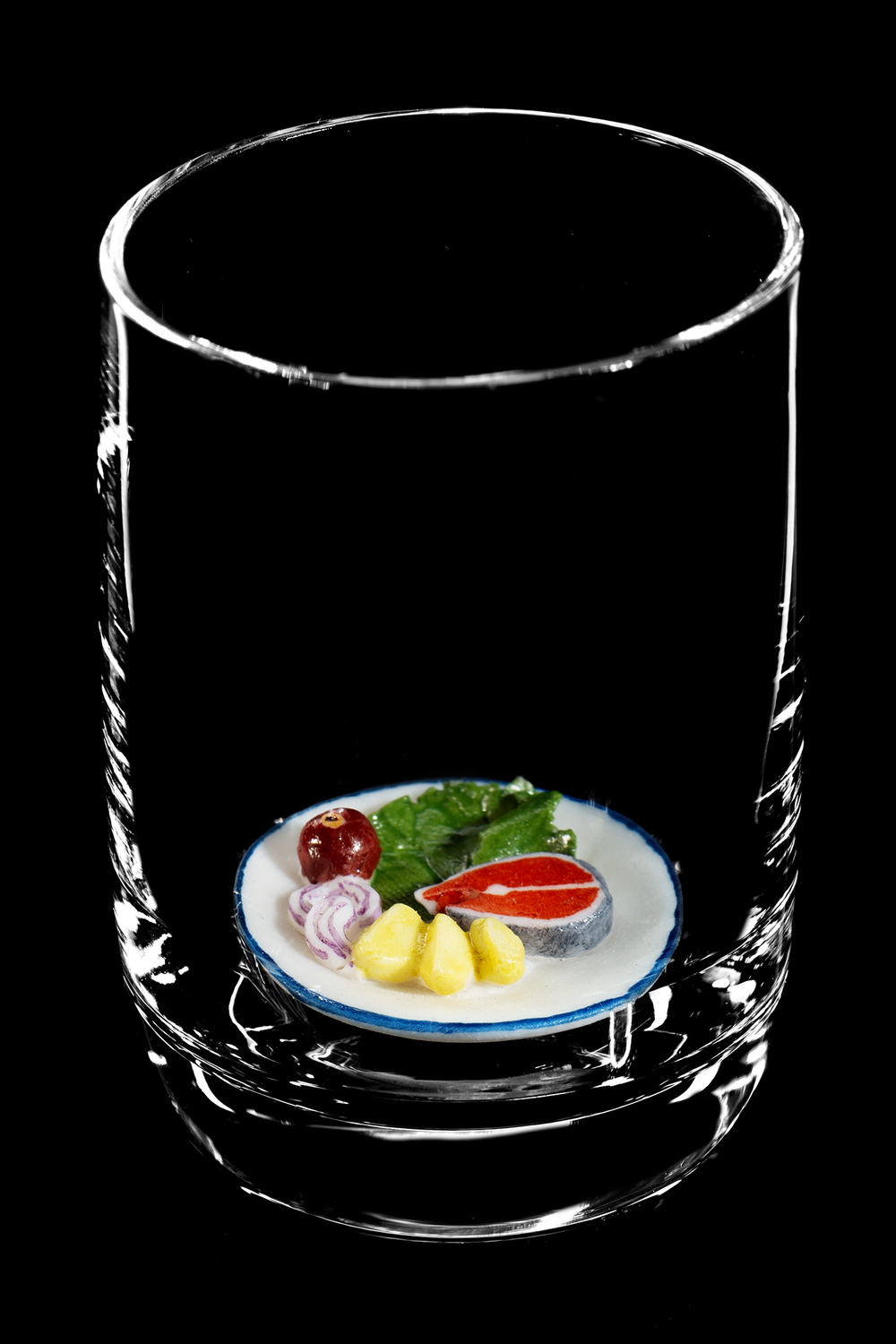 Подарочный набор "Шесть стопок" в футляре из ореха.