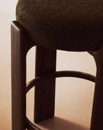 Granite Барный табурет из зеленого шенилла и массива ясеня в отделке орех 75 см