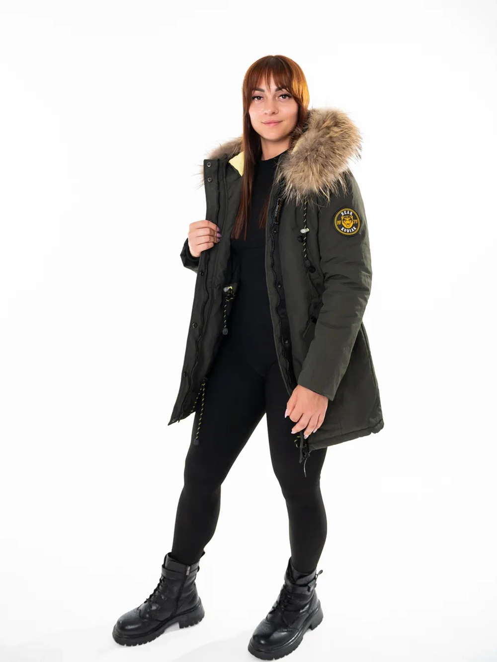 Куртка зимняя удлиненная с капюшоном натуральный мех