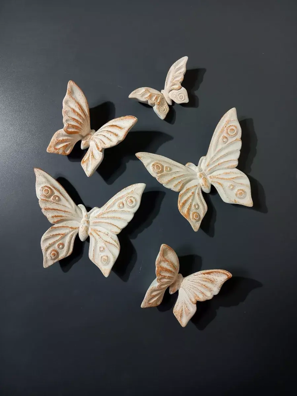 Декор на стену