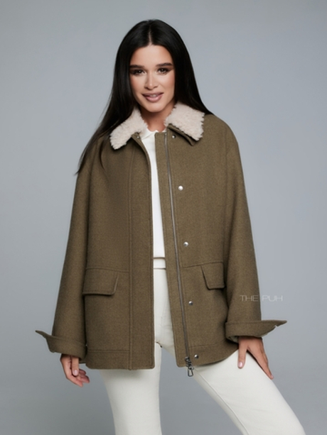 Куртка с меховым воротником в цвете хаки