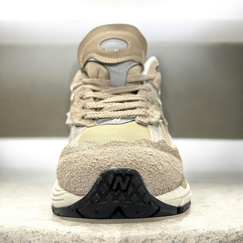 New Balance 2002R • Slate Brown