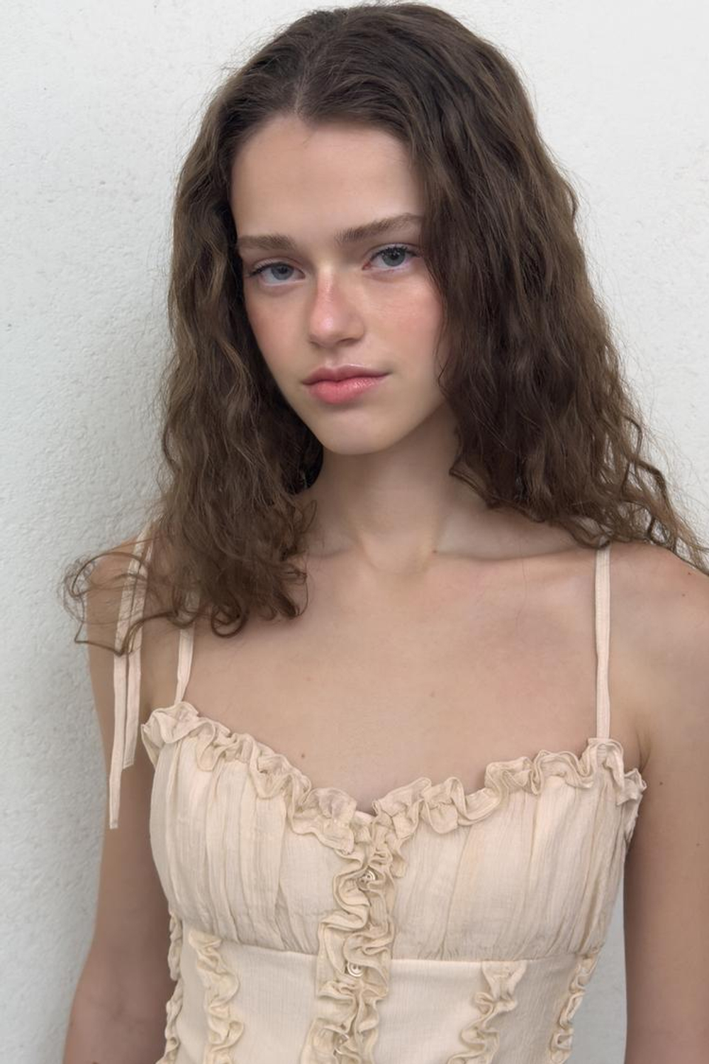 ZARA ТОП-КОРСЕТ С ВОЛАНАМИ, КРЕМОВЫЙ