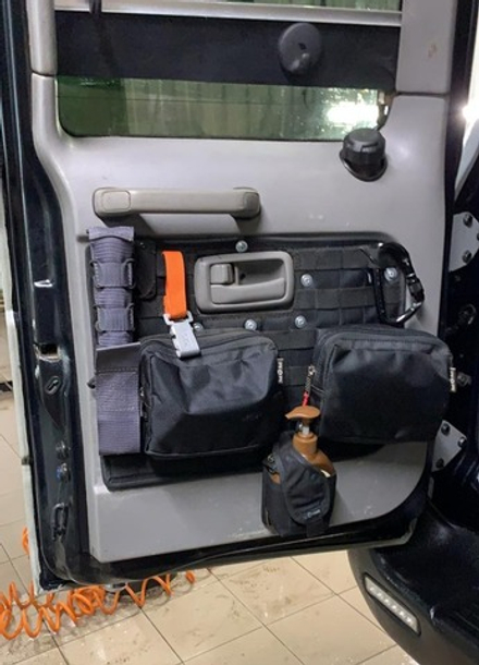 Комплект панелей MOLLE/PALS на задние двери Toyota LandCruiser 105