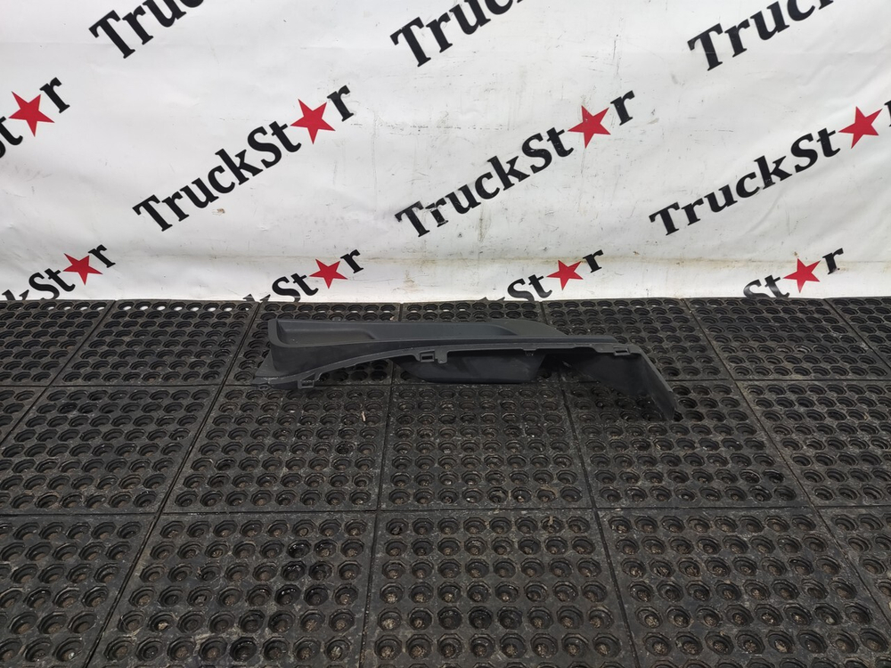 Накладка торпедо 2023г