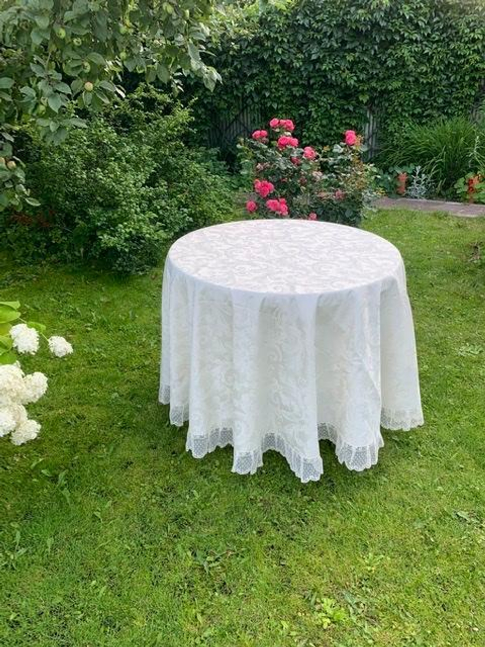 Скатерть 220 и 12 салфеток Palombella Valeria Contessa сливочные