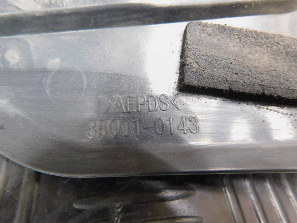 Пластик боковой левый Kawasaki Ninja 400R ER400B 36001-0143 052337