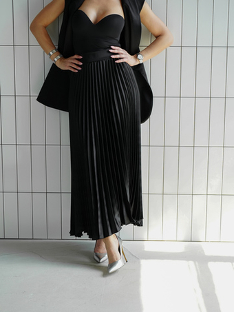 Юбка плиссе макси из сатина в черном