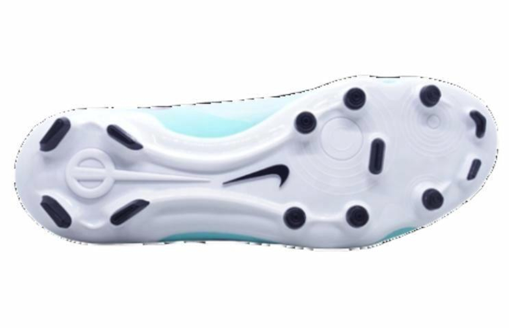 Кроссовки Nike Tiempo Legend 10