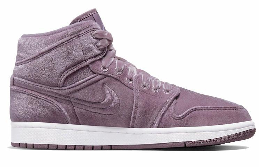Кроссовки Jordan Air Jordan 1 Mid "Purple Velvet" (Женская размерная сетка)