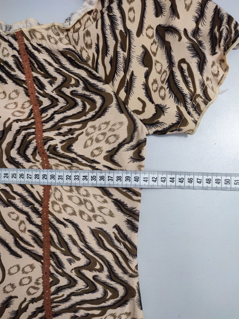 Блузка с анималистичным принтом 46-48 размер