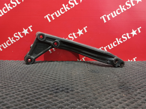 Кронштейн опоры двигателя 2018г