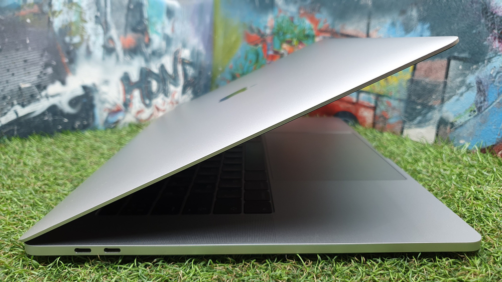 MacBook Pro Retina 15" 2017 (A1707) i7/16Gb