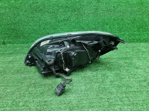 Фара правая Volvo XC60 1 (2008-2013) ксенон