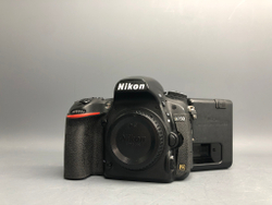 Nikon D750 145.700 кадров