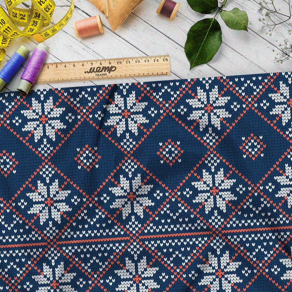 Ткань шелк Армани красно-белая вышивка на синем свитере