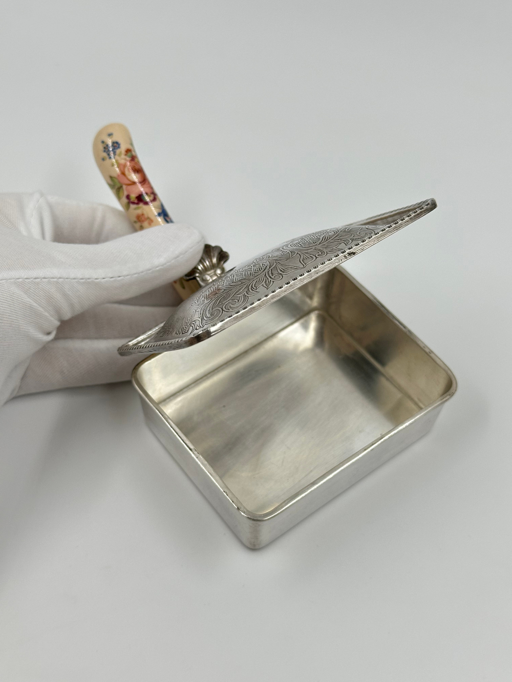 «Молчаливый дворецкий» Silent Butler Mappin & Webb