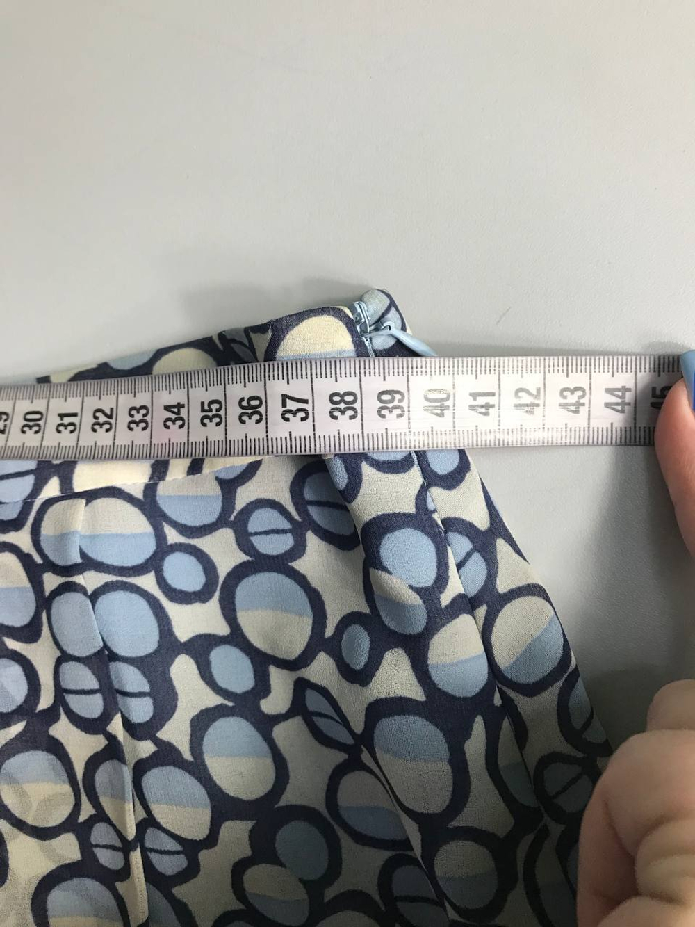 Юбка Adolfo Dominguez с лаконичным принтом, маркировка 40, визуально на 46 размер