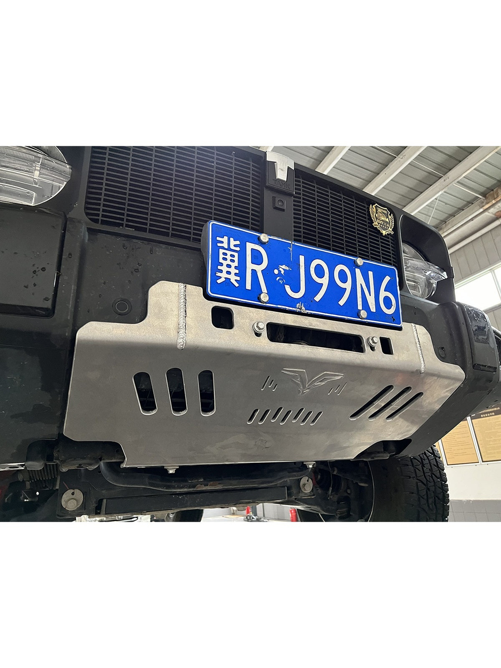 Защита Falcon переднего бампера для TANK 300 (без штатной лебедки) Off-road Edition & City Edition, бензин, 2.0T (2020+), алюминий, 8 мм