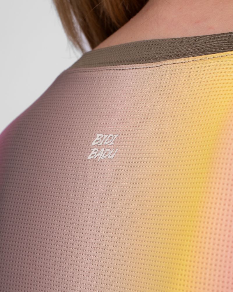 Футболка женская с рукавом Spectrum